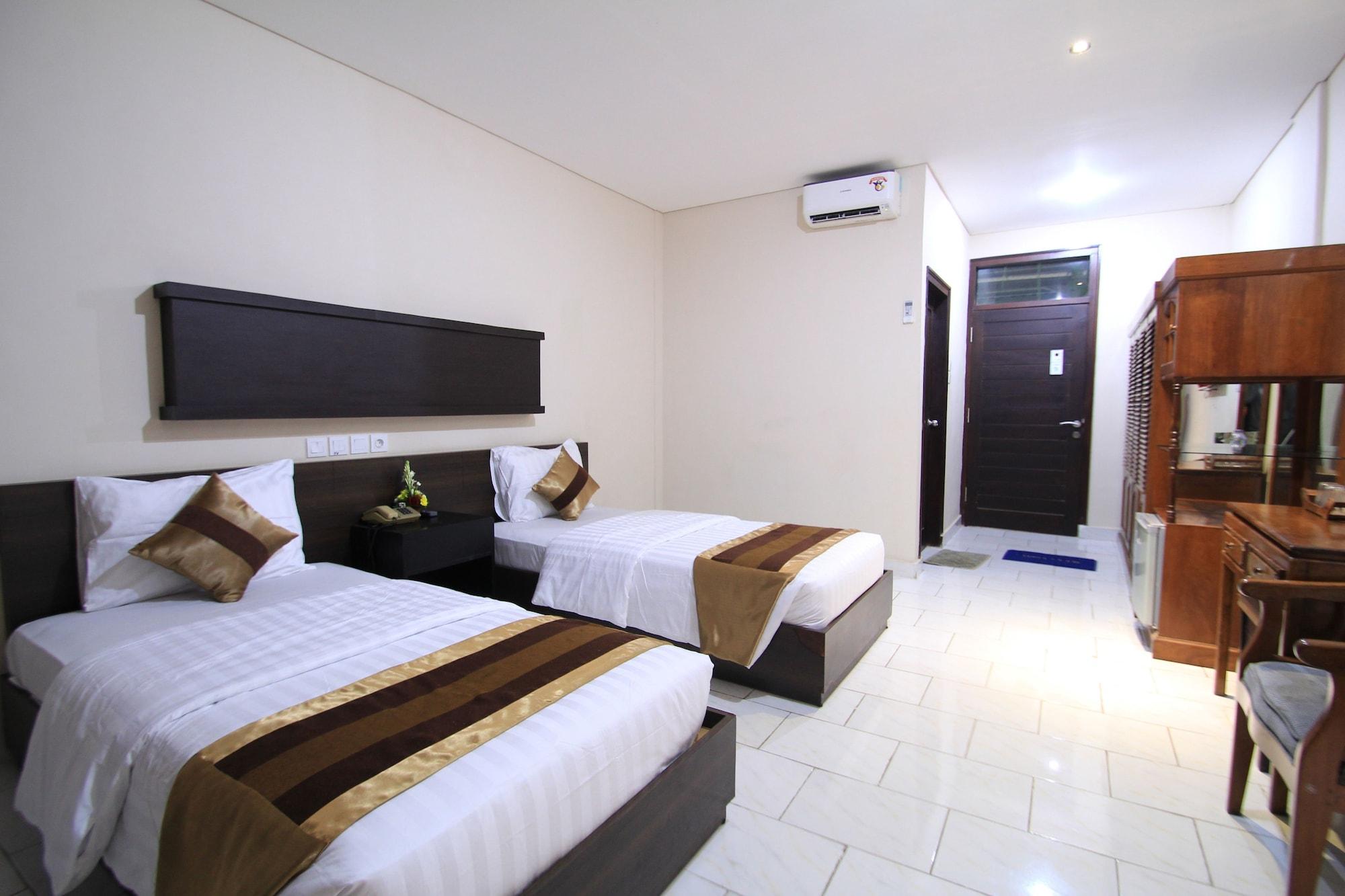 קוטה לומבוק Bakung Beach Resort מראה חיצוני תמונה