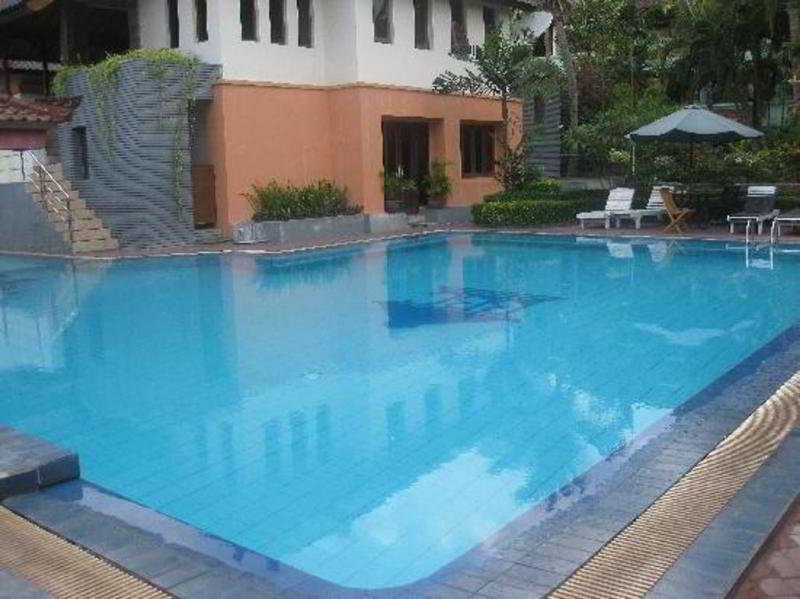 קוטה לומבוק Bakung Beach Resort מראה חיצוני תמונה