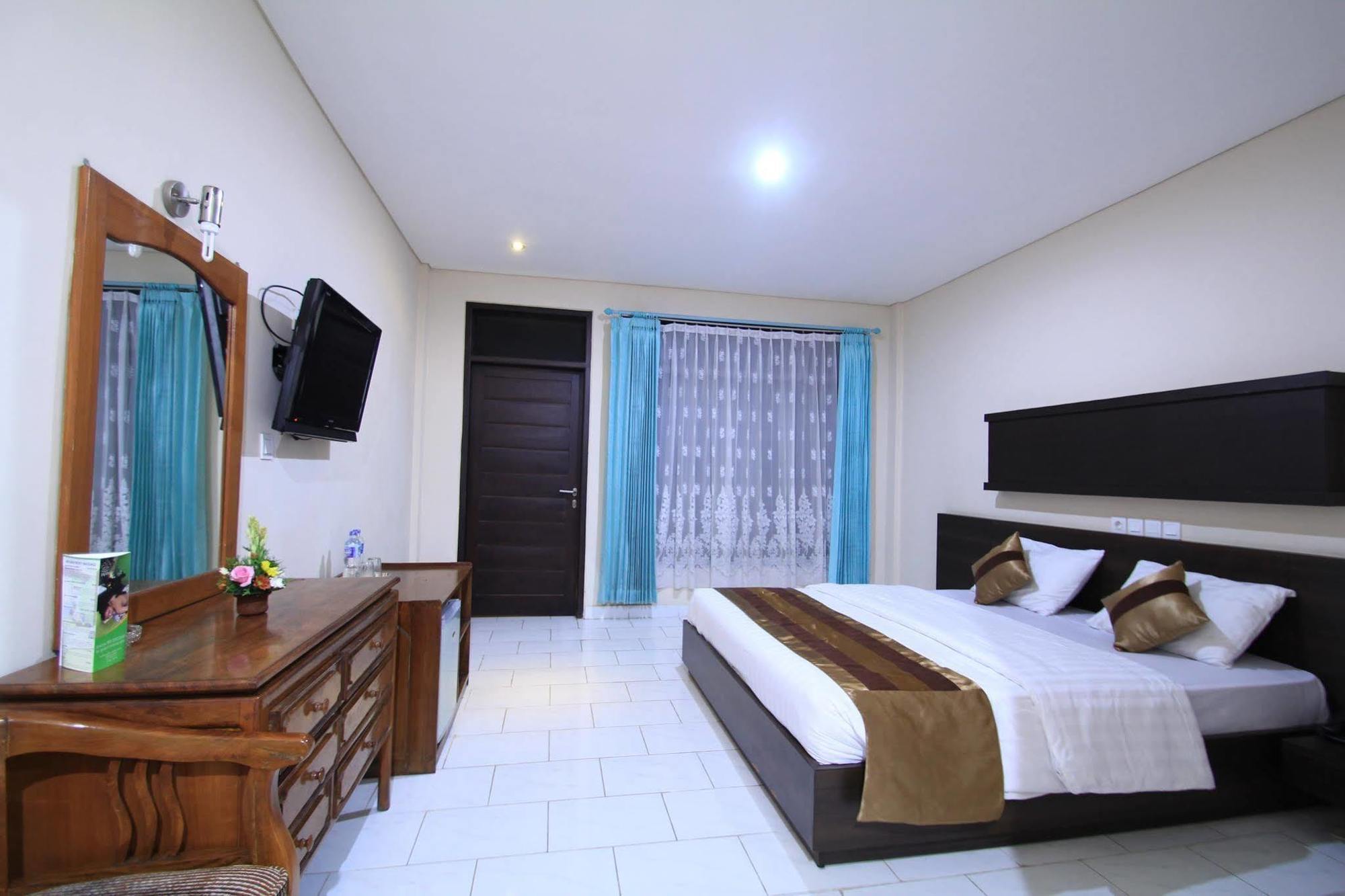 קוטה לומבוק Bakung Beach Resort מראה חיצוני תמונה