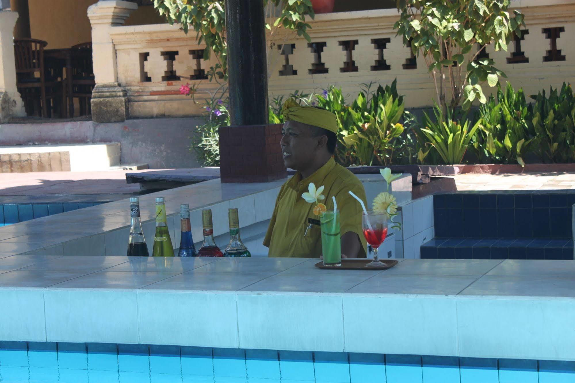 קוטה לומבוק Bakung Beach Resort מראה חיצוני תמונה